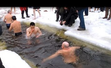 Winter Swimming in Russia (Russian Lesson)